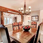 El Corazon de Santa Fe, 3 Bedrooms, Sleeps 6, Flat Panel TVs, Fireplaces