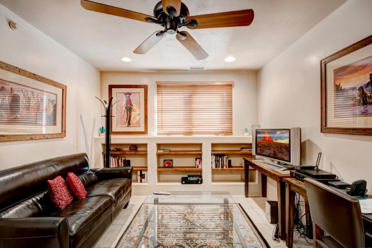 El Corazon De Santa Fe, 3 Bedrooms, Sleeps 6, Flat Panel Tvs, Fireplaces Сasa de vacaciones Santa Fe