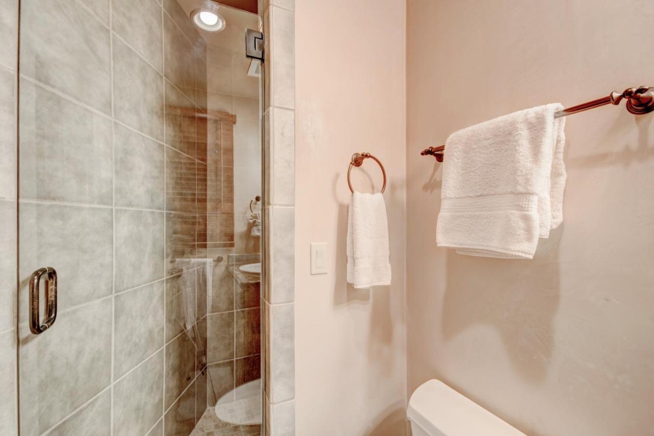 Сasa de vacaciones El Corazon De Santa Fe, 3 Bedrooms, Sleeps 6, Flat Panel Tvs, Fireplaces Santa Fe