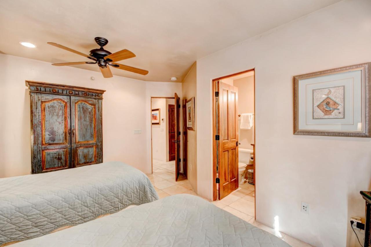 El Corazon De Santa Fe, 3 Bedrooms, Sleeps 6, Flat Panel Tvs, Fireplaces Santa Fe
