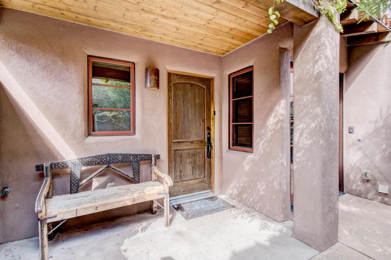 Сasa de vacaciones El Corazon De Santa Fe, 3 Bedrooms, Sleeps 6, Flat Panel Tvs, Fireplaces Santa Fe