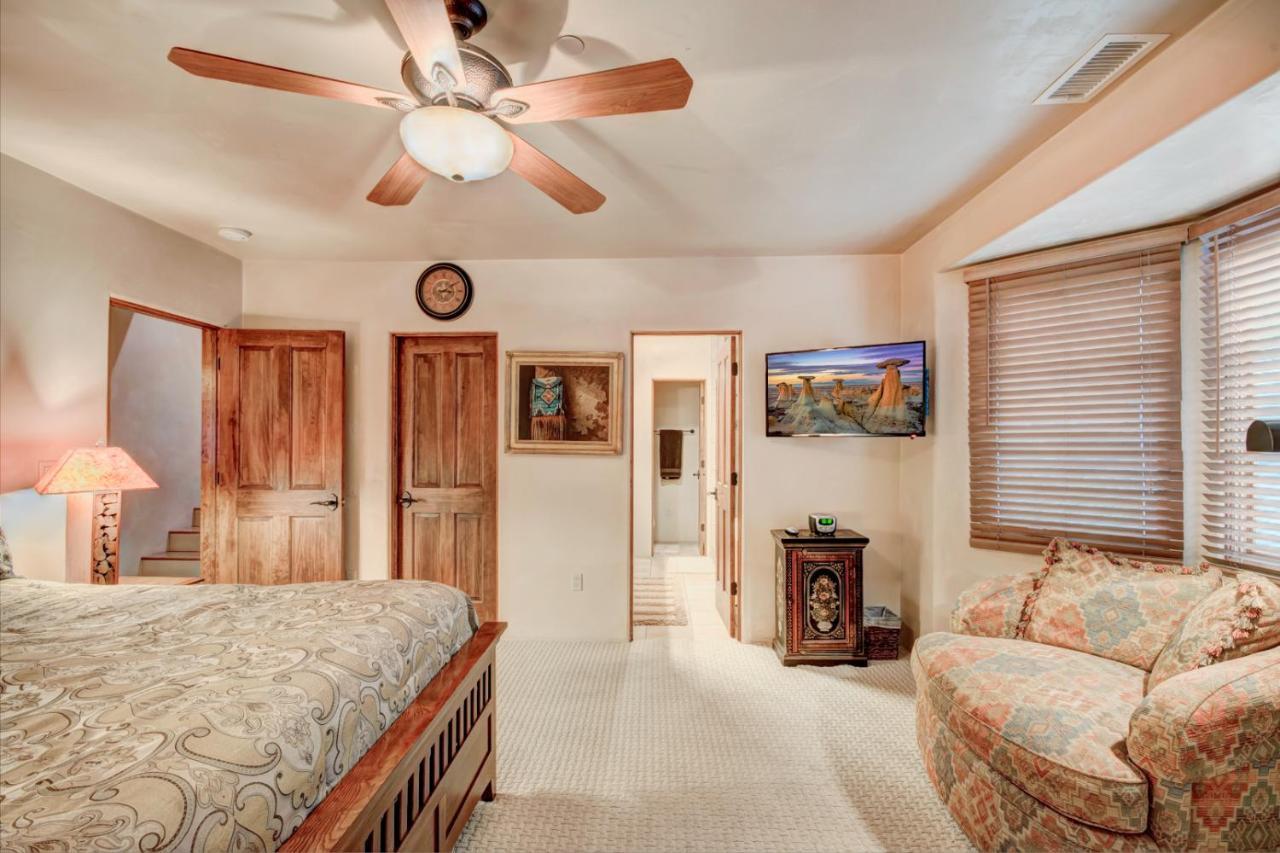 El Corazon De Santa Fe, 3 Bedrooms, Sleeps 6, Flat Panel Tvs, Fireplaces Santa Fe